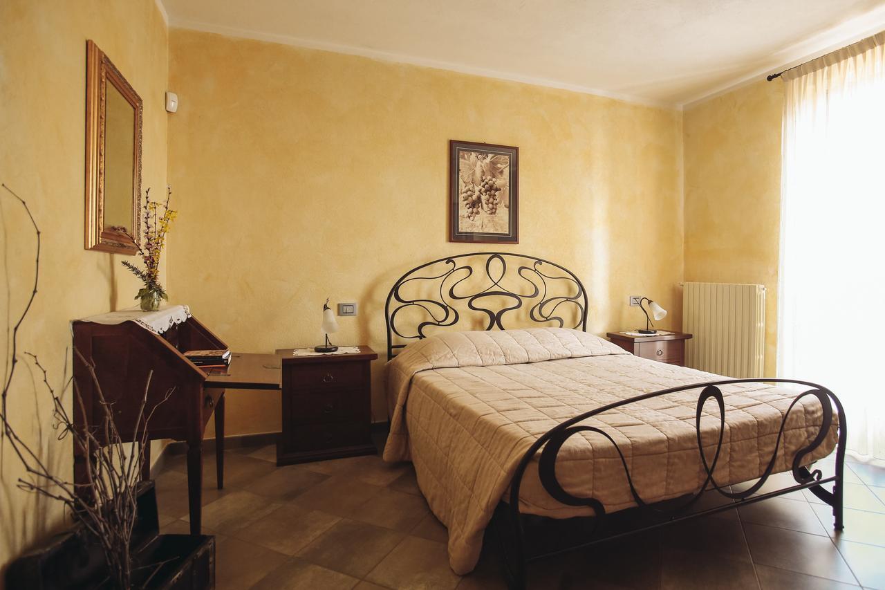 Вилла Ca' Colomba San Damiano d'Asti Экстерьер фото